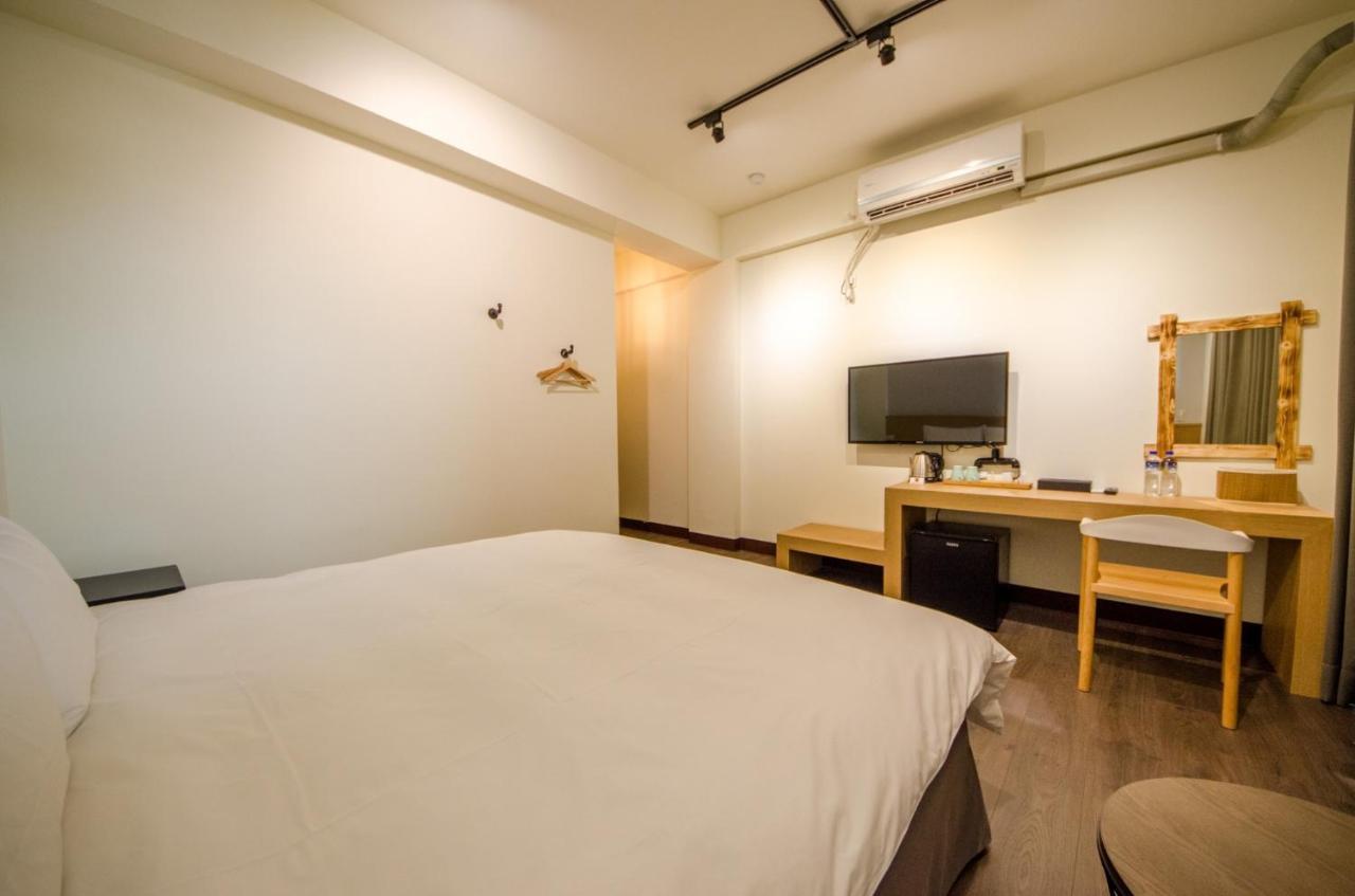安平宜居包棟 Ktv 民宿-依人數開放房型 Tainan Exterior foto